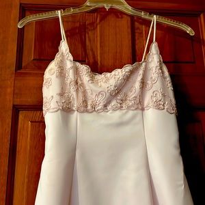 Gorgeous Prom Formal dress by Niki Livas. Sz7-8. 💯polyester, lining💯acetate.